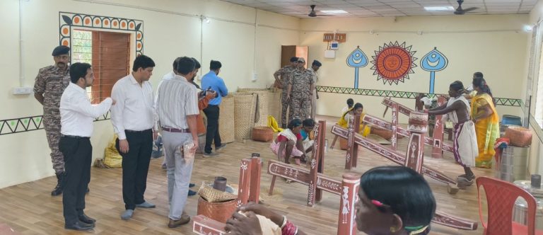 bastar-seva-dera-women-self-reliance-tamney-khanna
