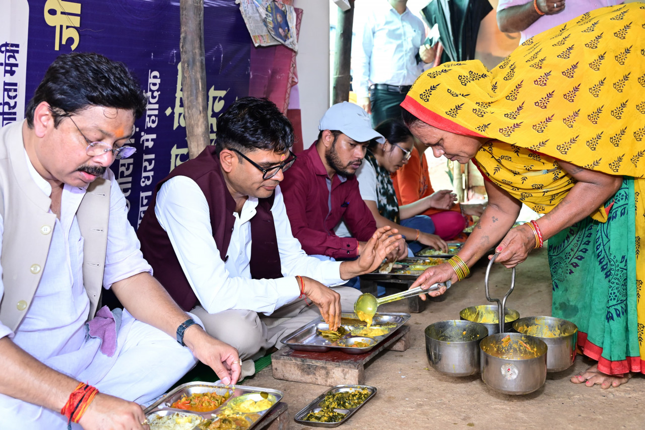 op-choudhary-amma-ki-rasoi-nava-raipur-desi-food
