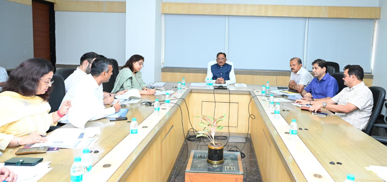 cm-vishnu-deo-sai-paras-portal-review-meeting-chhattisgarh-2026