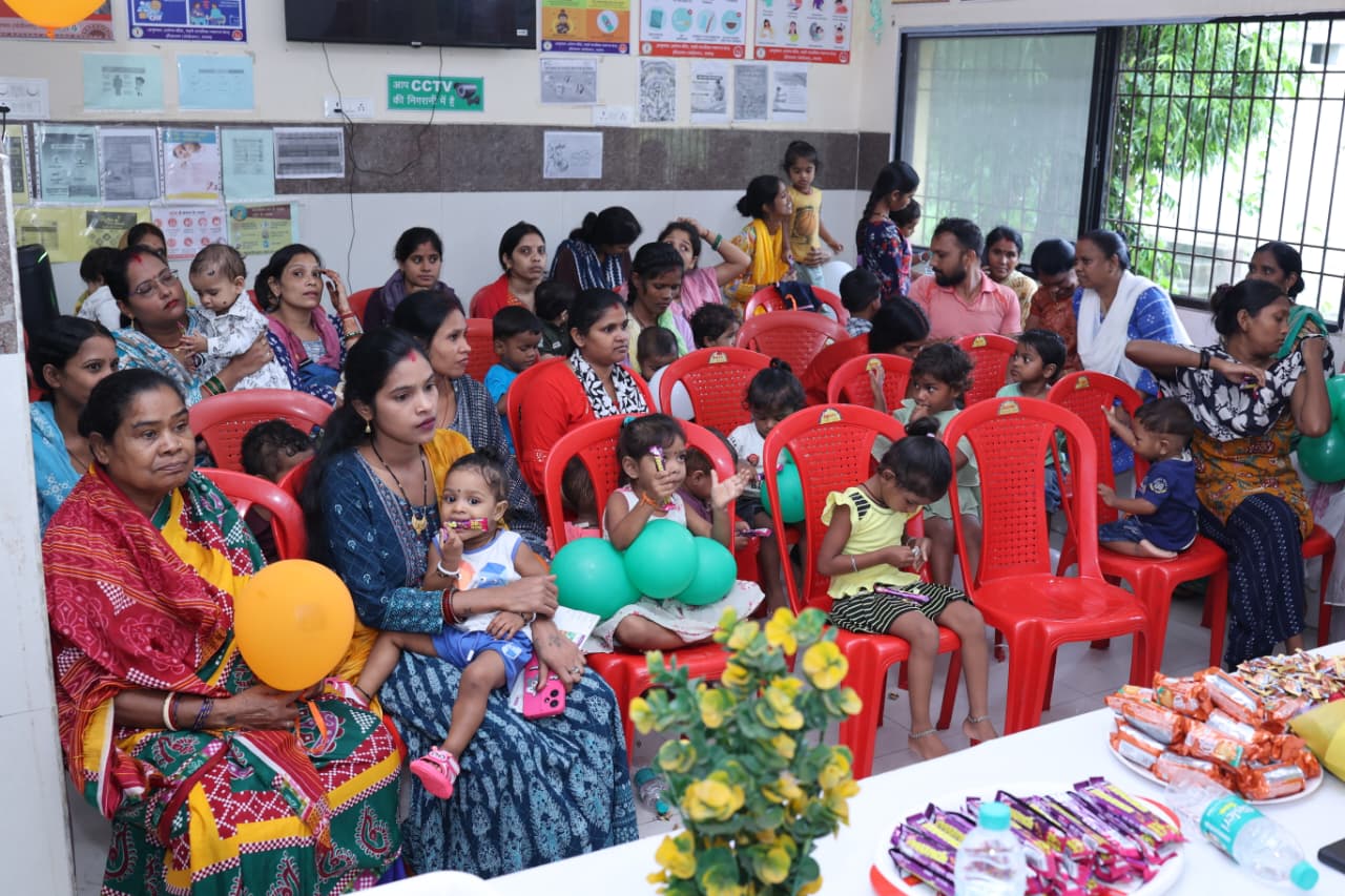 raigarh-shishu-sanrakshan-mah-vitamin-a-iron-syrup-campaign