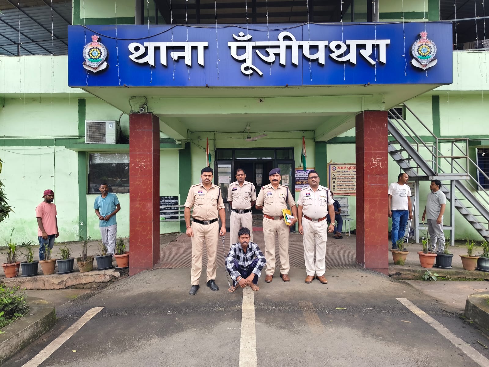 raigarh-tumidih-weekly-market-blade-attack-accused-arrested