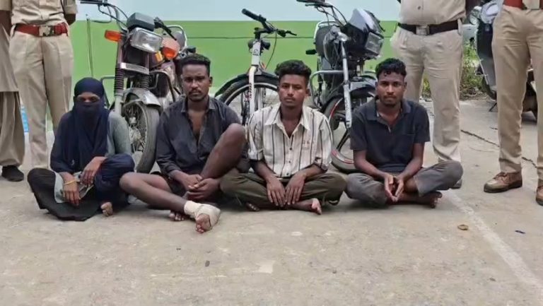 raigarh-chakradharnagar-police-solved-two-theft-cases-four-arrested
