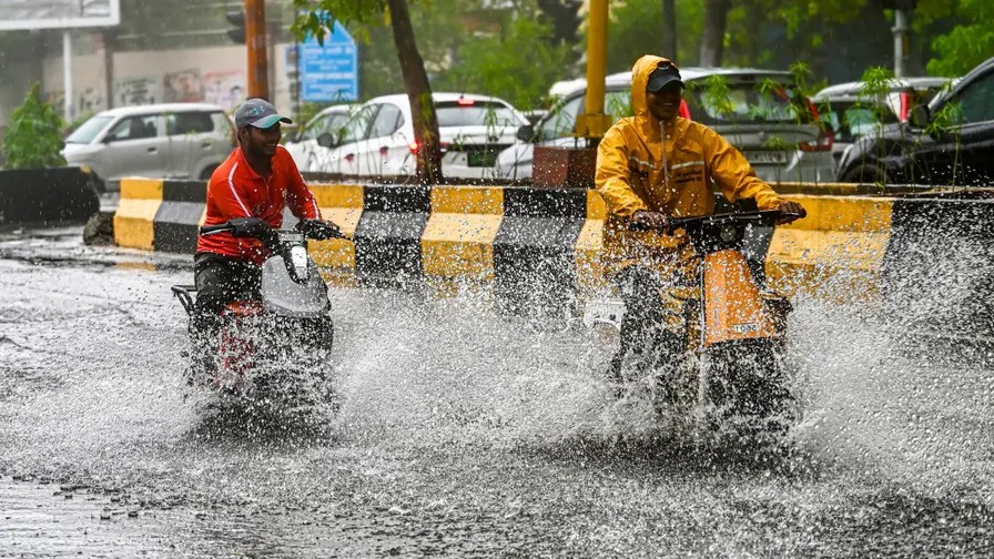 bilaspur-chhattisgarh-heavy-rain-yellow-alert-13-districts