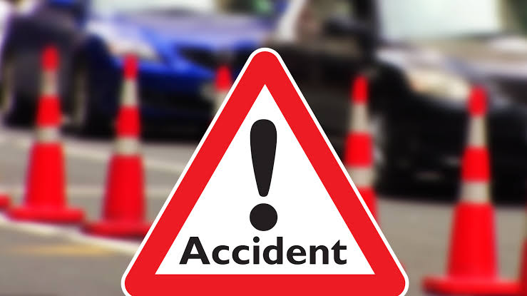 urla-raipur-truck-scooter-accident-woman-death