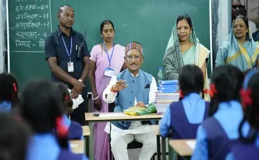 bastar-schools-reopened-naxal-affected-areas