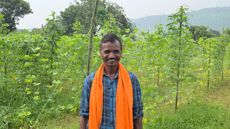 ambikapur-aajivika-dabri-farmer-fish-farming