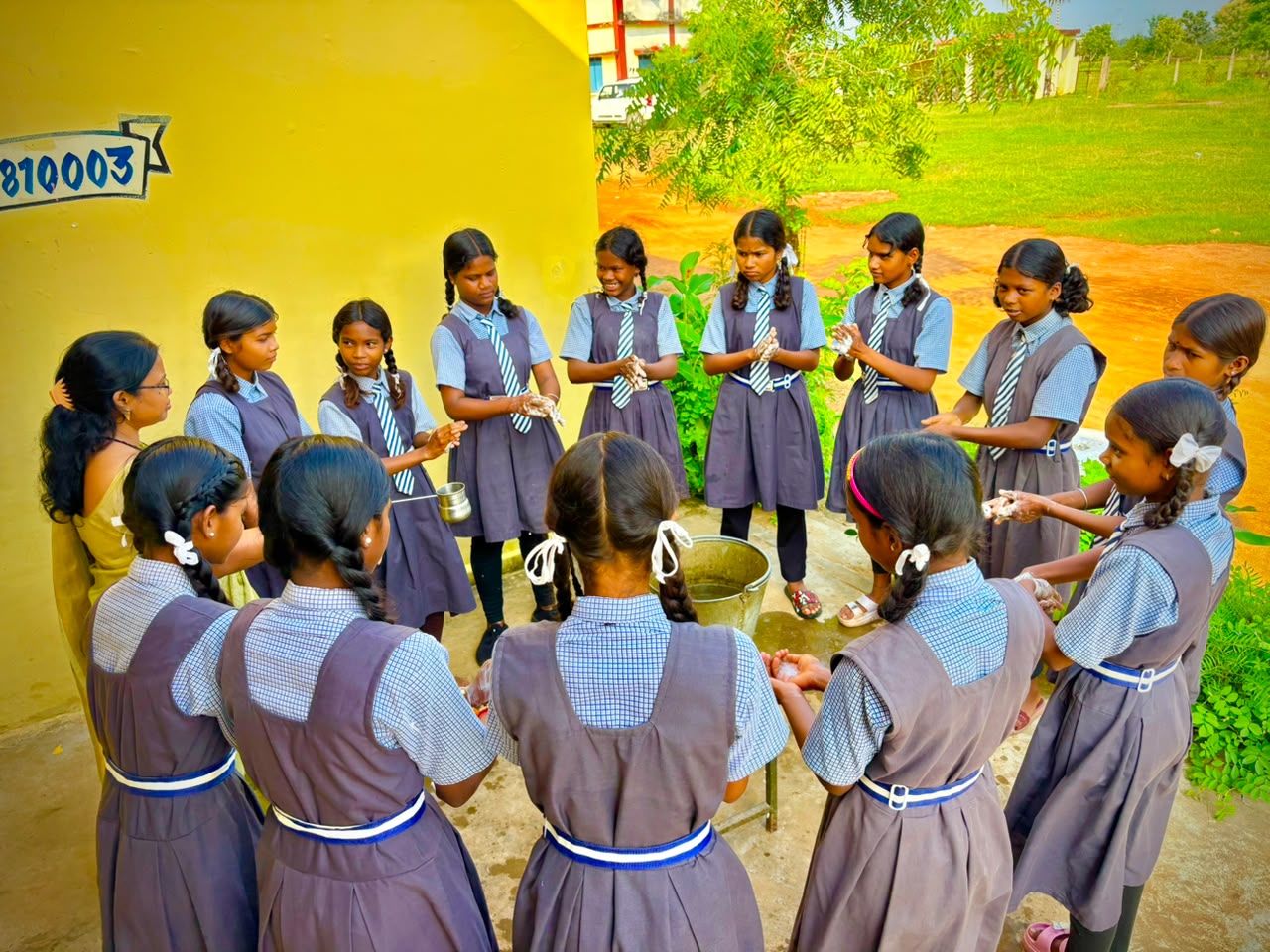 surajpur-hath-dhulai-diwas-school-swachhta