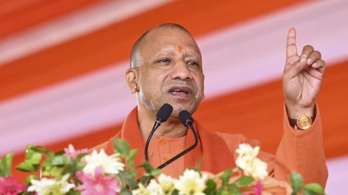 today-uttar-pradesh-news-yogi-1-lakh-government-jobs-6-months