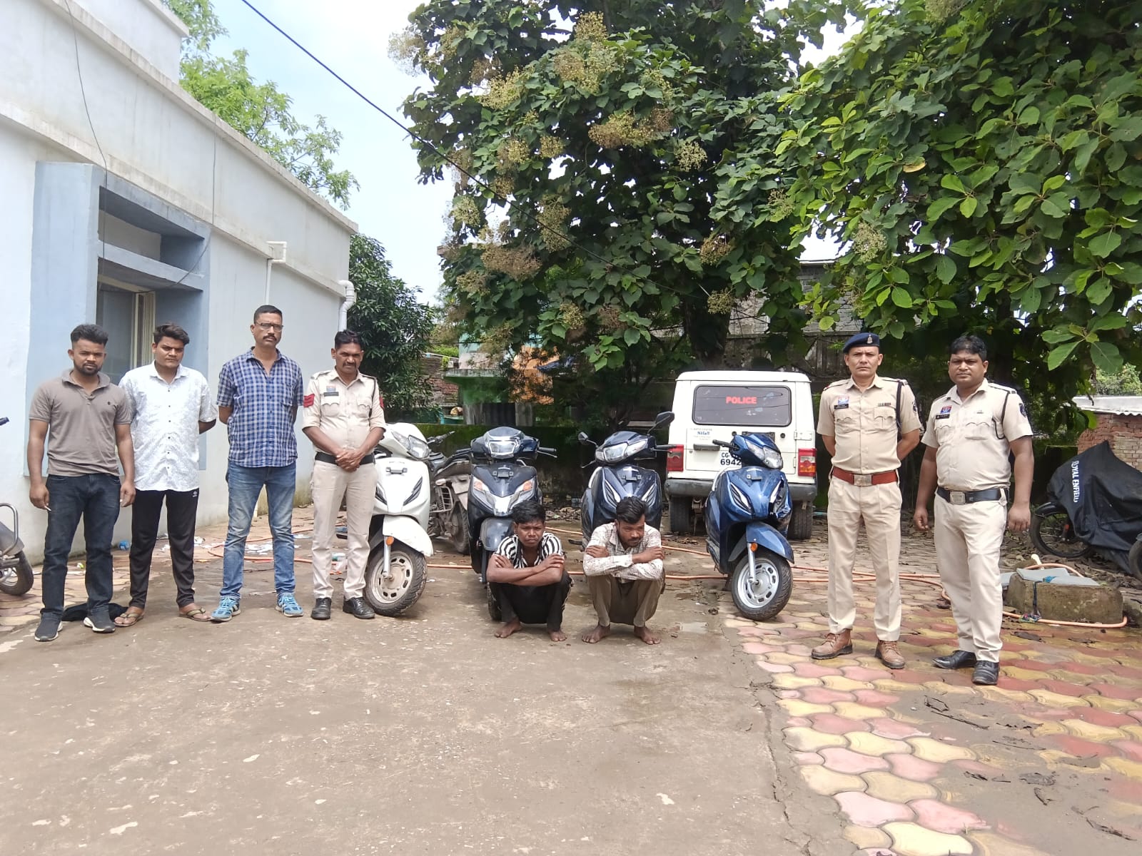 raigarh-scooty-chori-jutmil-police