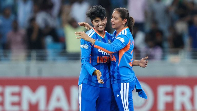 india-women-beat-pakistan-7-wickets-asia-cup